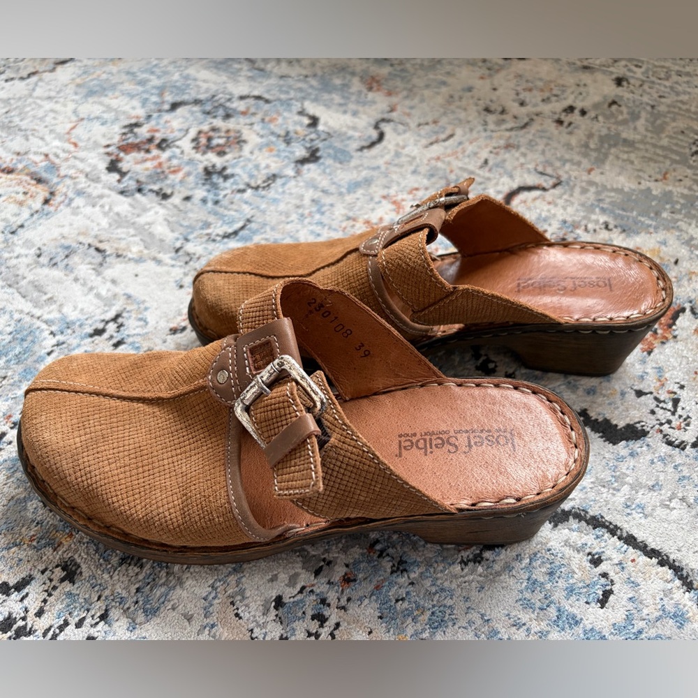 Josef Siebel clogs with silver buckle tan suede leather slip on wood bottom
